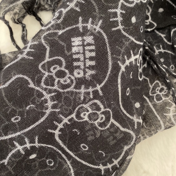 Scarf Bundle of 5 Cat theme - Picture 7 of 8